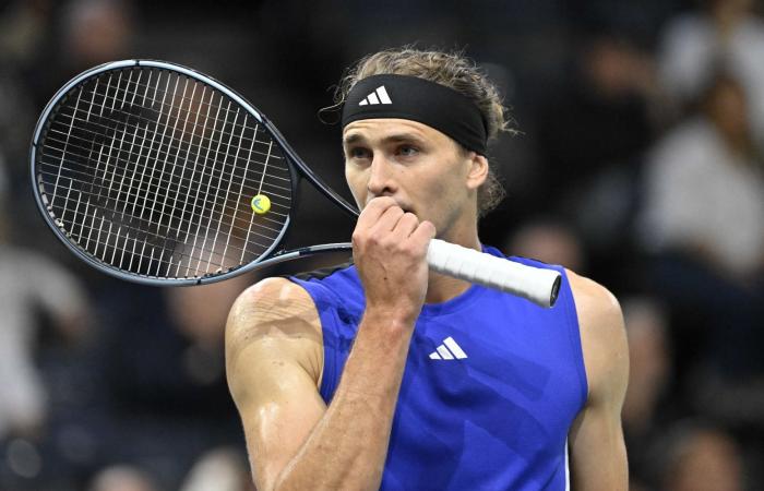 Zverev domina Rune y se ofrece una nueva final en el Rolex Paris Masters