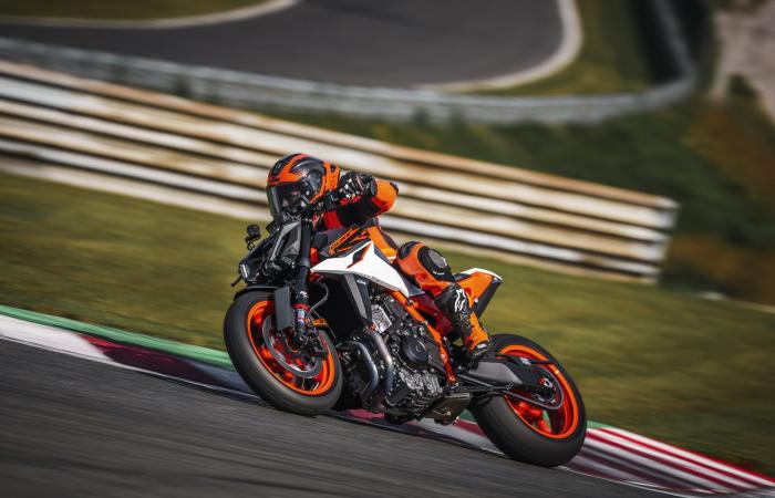 Nuevo: KTM añade una 990 Duke R, más deportiva que la 990 Duke