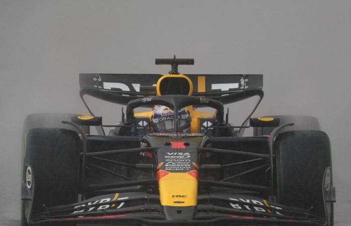 Max Verstappen brilla bajo la lluvia, Lando Norris finaliza sexto – rts.ch