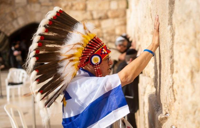 En Jerusalén, líderes indígenas defienden el vínculo que une a los judíos con su tierra