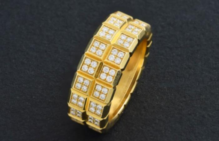 Subasta: un anillo de oro y diamantes firmado por Chopard