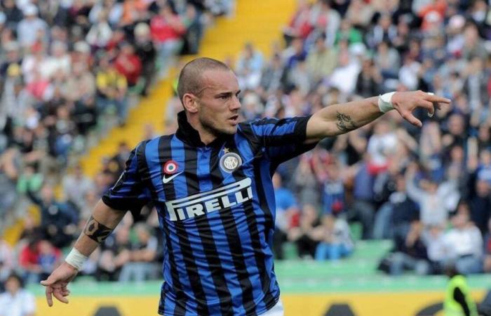 Sneijder cree haber sido víctima de una injusticia en 2010