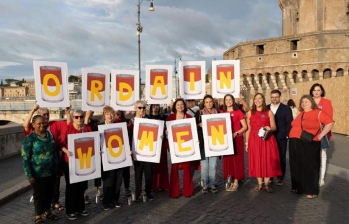 Adhesión al diaconado de la Iglesia Católica | Las mujeres todavía tendrán que esperar