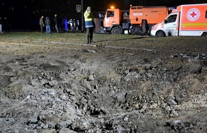 Ucrania: Ataques rusos hieren a 13 personas en Járkov