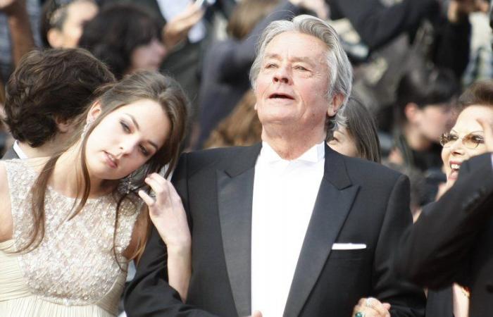 Muerte de Alain Delon: la conmovedora carta de su hija Anouchka, que escribió para el funeral de su padre