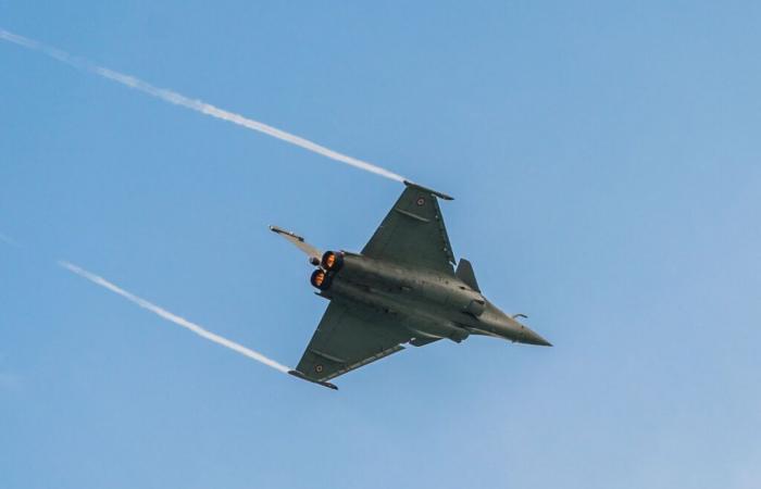 Charles Leclerc de F1 pilota el avión Rafale con la Fuerza Aérea Francesa