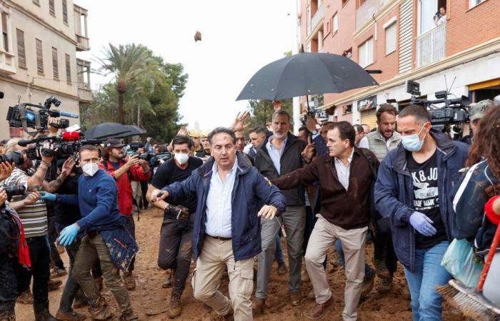 Inundaciones en España | Los servicios de emergencia siguen buscando posibles nuevas víctimas.