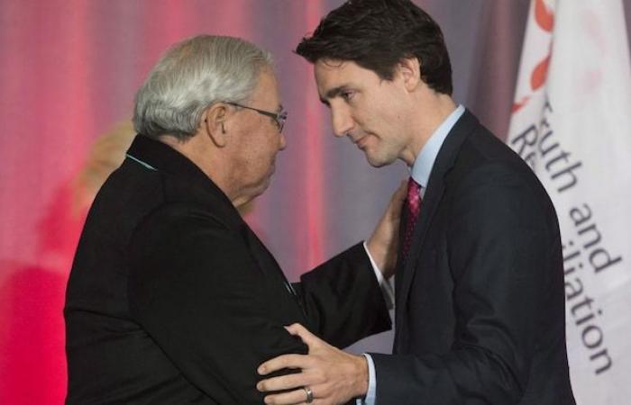 Muerte del exsenador indígena Murray Sinclair: la pérdida de un gigante | El trágico destino de las víctimas de los internados para aborígenes