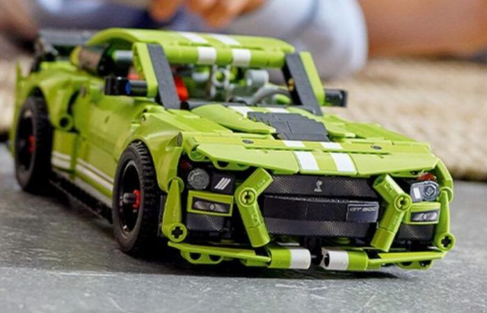 A los fans les encantará este coche LEGO a la venta en Amazon.