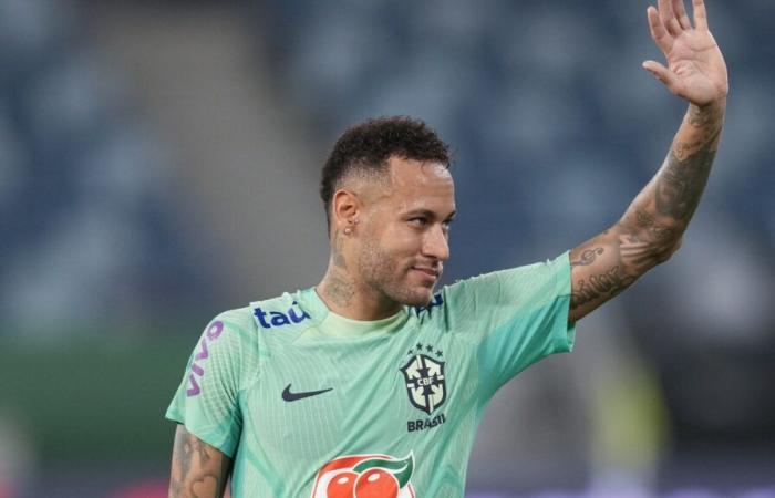 Neymar sufre otra lesión en su segundo partido tras rotura de ligamento cruzado anterior