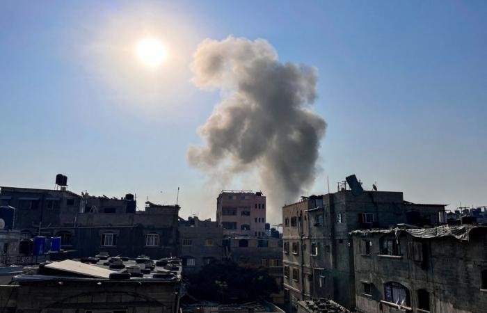 Franja de Gaza | Un hospital de Gaza es bombardeado; Israel informa a la ONU sobre la prohibición de la UNRWA