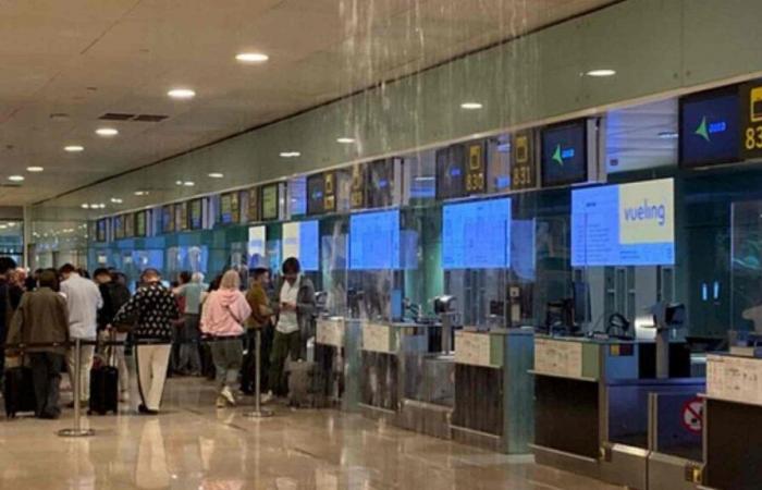 Aeropuerto de Barcelona parcialmente inundado tras lluvias torrenciales