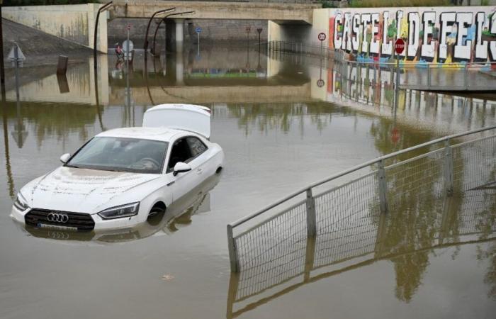 Muchos vuelos cancelados o desviados en Barcelona tras las fuertes lluvias