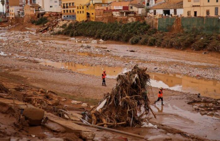 Encuentra información de los primeros días del mal tiempo que dejó más de 200 muertos.