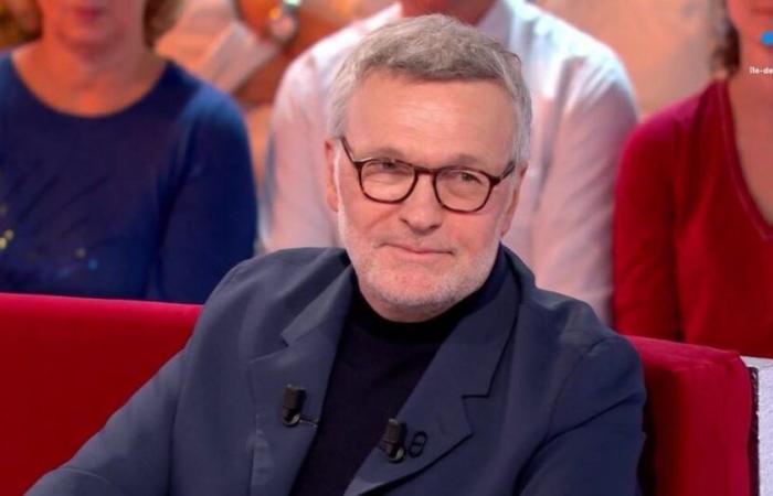 “Sólo hay una persona que puede hacerme llorar, es ella”: conmovido, Laurent Ruquier rinde homenaje a Marie Laforêt en “Vivement Dimanche” en France 3