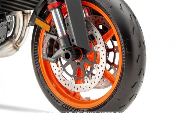 KTM 990 DUKE R: francotirador, pero ¿a qué precio?