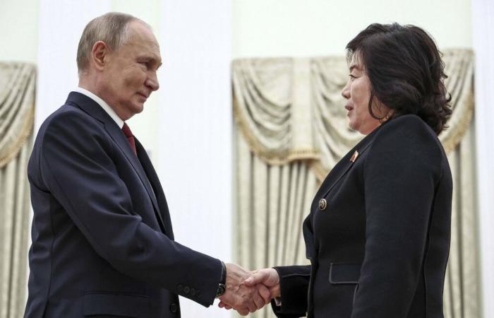 El amor sigue entre Putin y Corea del Norte en el día 985 del conflicto