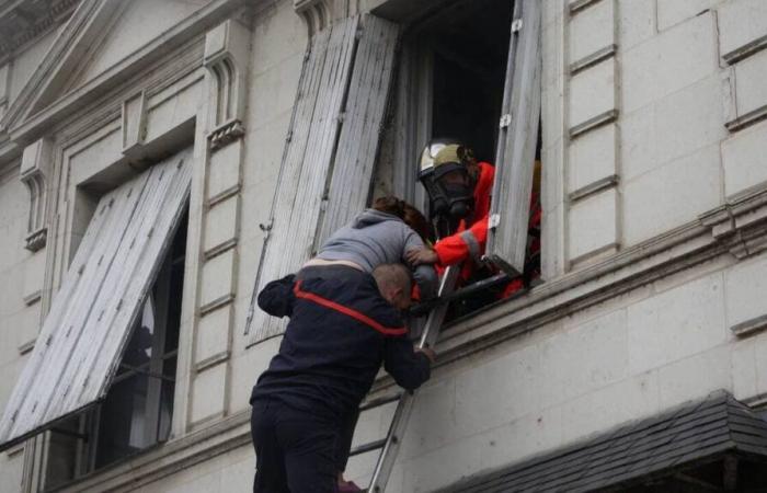 Un incendio causa dos heridos leves en la localidad de Rosiers-sur-Loire