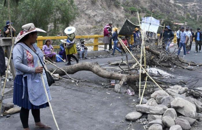 En Bolivia, la crisis política lleva a la toma de rehenes de 200 militares