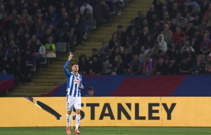 La victoria del Barcelona ante el Espanyol se ve ensombrecida por una segunda parte complaciente