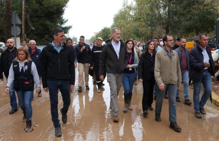 Barcelona, ​​a su vez, afectada por lluvias torrenciales, el aeropuerto parcialmente inundado