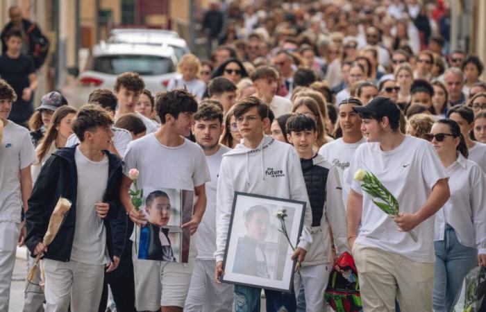 Marcha blanca por Émilio, un adolescente de 14 años encontrado muerto cerca de Perpiñán