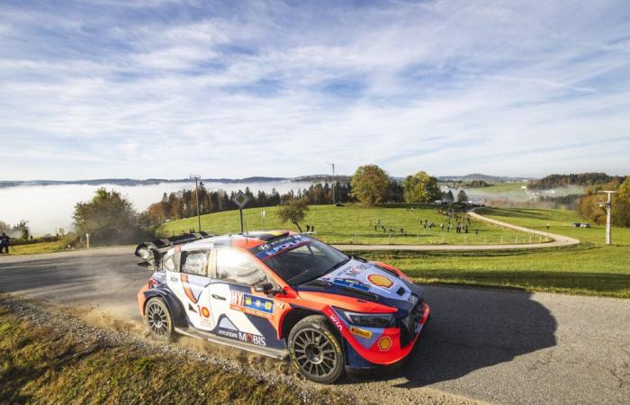 Neuville y Mikkelsen al principio del Mediterráneo