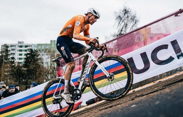 Ciclismo. Ciclocross – Van der Poel vuelve… nada concreto según su entrenador