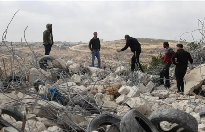 Quema de vehículos palestinos por colonos israelíes en Al-Bireh