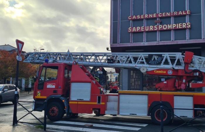 Cinco coches quemados en un aparcamiento subterráneo del barrio de Chartrons, 54 personas evacuadas