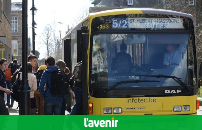 Autobuses TEC casi gratuitos: “Era una gran promesa pero el cheque era de madera”, sostiene el ministro Desquesnes