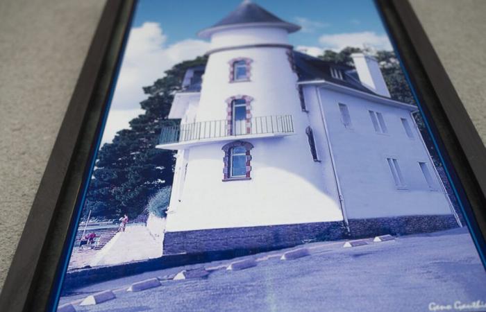 A los 99 años, Eugène expone sus fotografías por primera vez en una residencia de ancianos de Bretaña