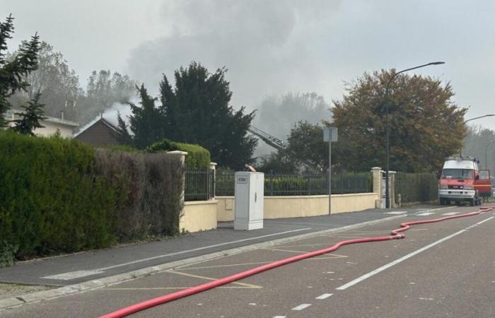 Una casa se incendia en Soudron, al suroeste de Châlons