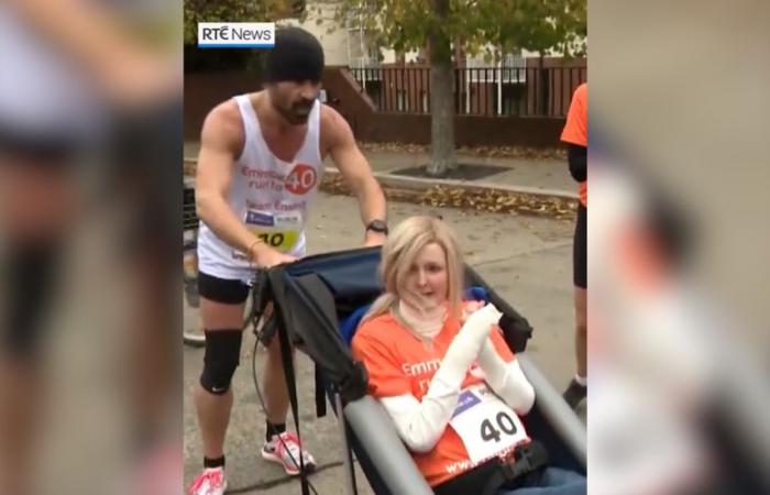 Imágenes desgarradoras de Colin Farrell empujando la silla de ruedas de su amigo enfermo durante el maratón de Dublín