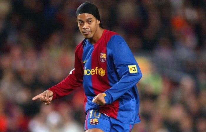 La leyenda del fútbol Ronaldinho en Quebec a finales de noviembre