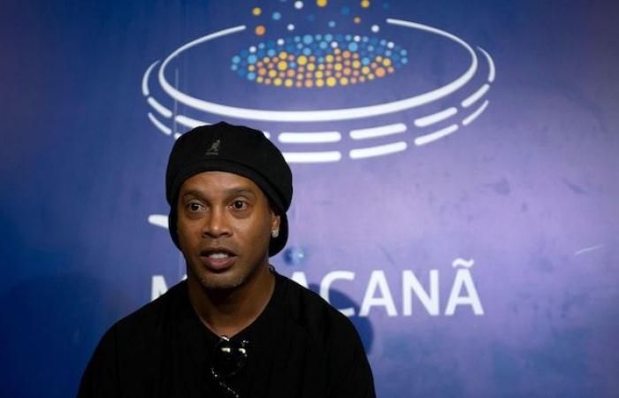 La leyenda del fútbol Ronaldinho en Quebec a finales de noviembre