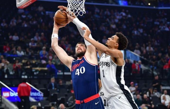 El fenómeno Wembanyama se acerca al triple-doble ante los Clippers