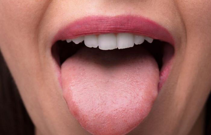 Cepillarse la lengua, ¿un buen hábito bucal?