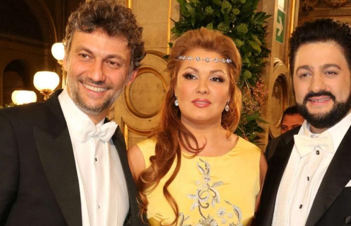 Jonas Kaufmann defiende a Anna Netrebko y denuncia el persistente boicot del que es víctima la soprano