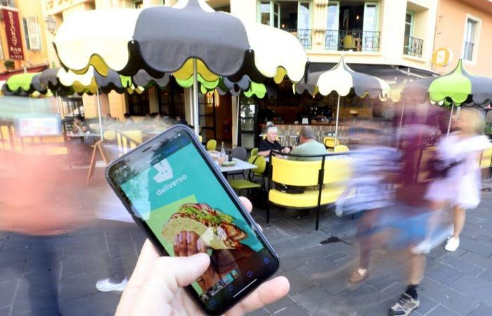 Deliveroo presenta el Top100 de platos a domicilio más pedidos en Francia.