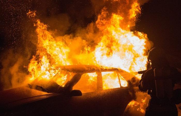 Cuatro coches quemados durante la noche – Angers Info