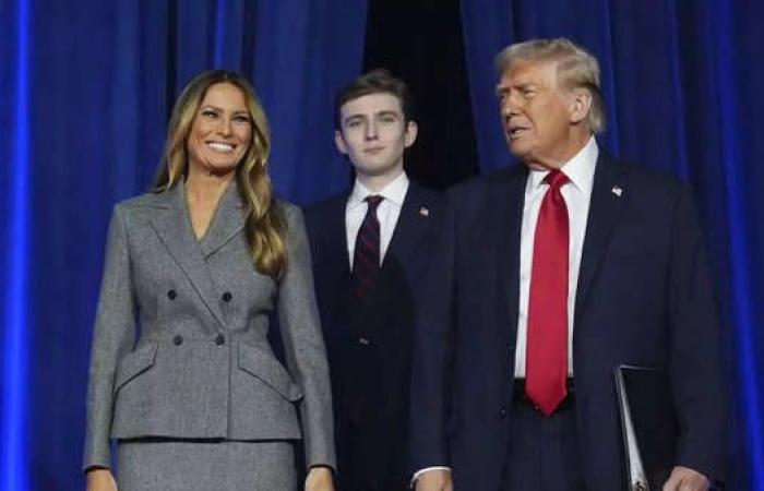 El libro de Melania Trump revela el dolor por los rumores de autismo de Barron