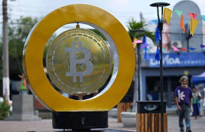 Máximo histórico de Bitcoin por encima de los 75.000 dólares