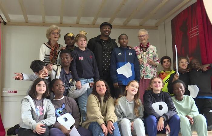 “Soy un rapero al que le gusta escribir”, MC Solaar en clase de francés con alumnos del colegio Jean Perrin