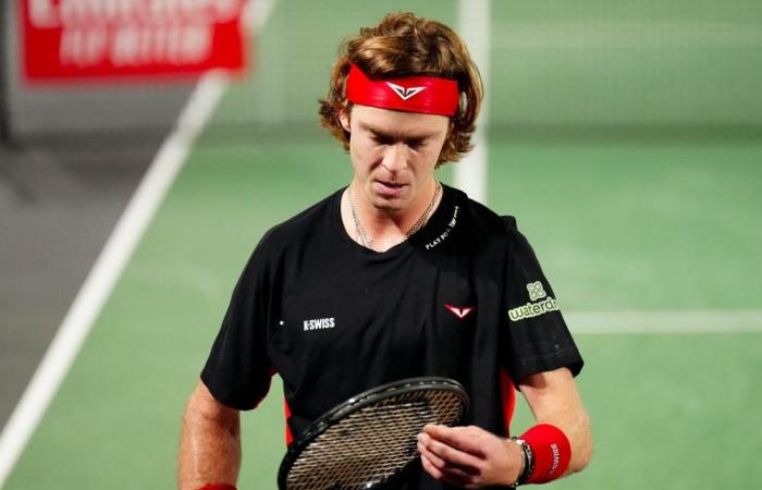 ¿La verdadera lesión falsa de Rublev tras la retirada de Djokovic de las Finales ATP?