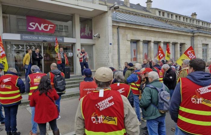 Los trabajadores ferroviarios de la CGT se oponen al complemento obligatorio