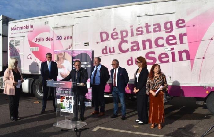 Cáncer de mama: “Afortunadamente existe, porque en un entorno rural…”, dos días después de su llegada, el “Mammobile” reposta combustible en el Gers