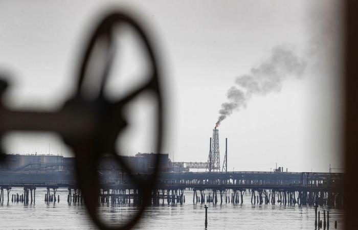 Neft Daşları: la ciudad de la plataforma petrolera de la era soviética ‘flotando’ en el Mar Caspio