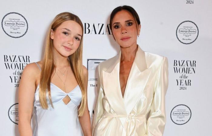 El tierno momento madre-hija para Victoria Beckham, recompensado por Harper en Londres