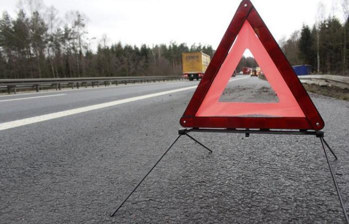 Un camión choca violentamente con un vehículo averiado en la A38 en Côte-d’Or